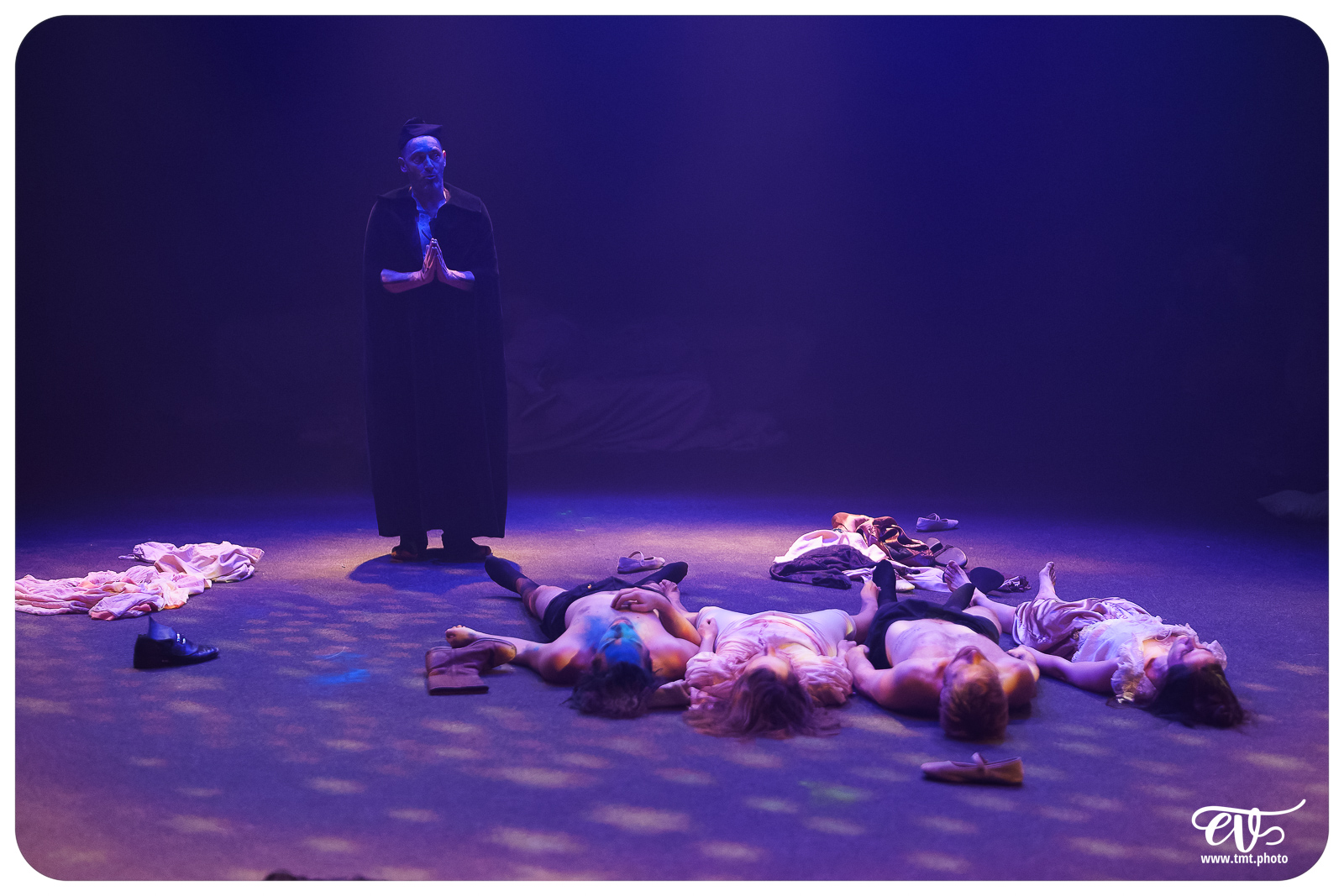 UN SONGE, UNE NUIT, L'ETE (CIE DU MATAMORE)